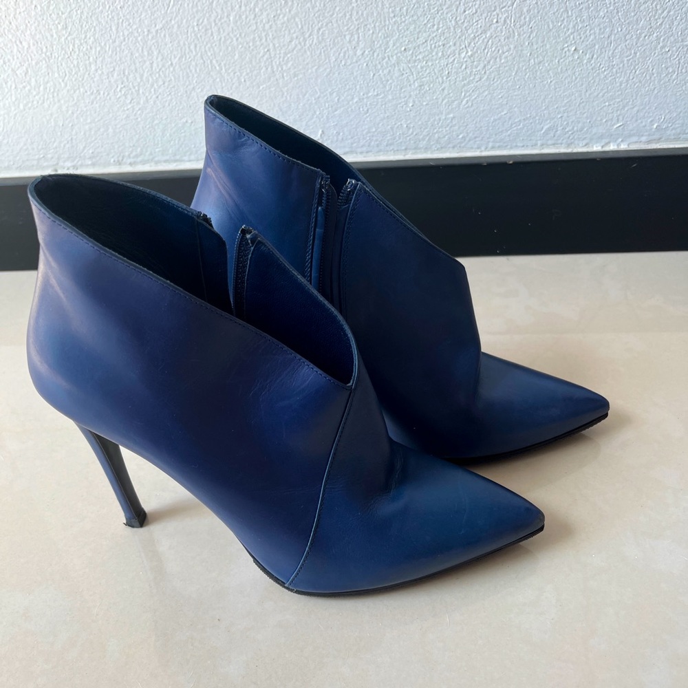 PRADA booties in blue size 38